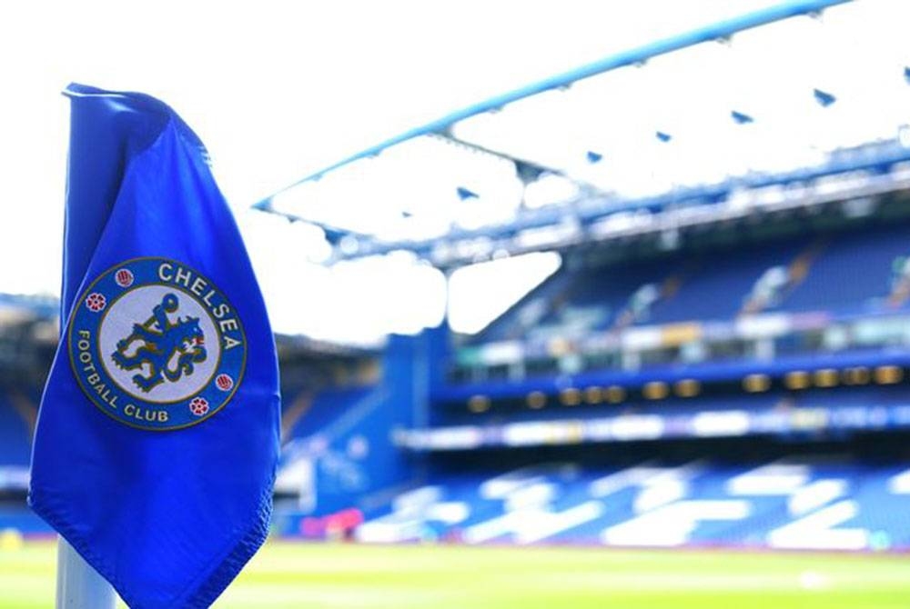 Chelsea sedang disiasat oleh Liga Perdana kemungkinan melanggar peraturan kewangan.