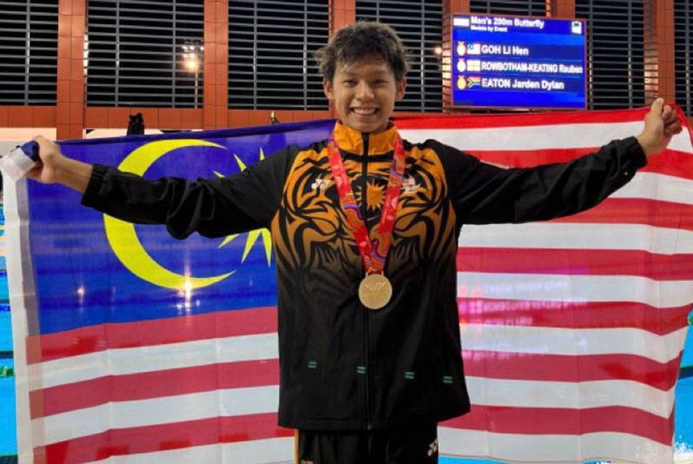 Li Hen hadiahkan pingat emas pertama Malaysia