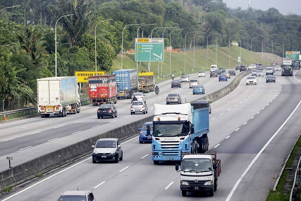 Aliran trafik di seluruh negara setakat jam 1 tengah hari lancar sempena pilihan raya negeri PRN di enam negeri. - Gambar hiasan