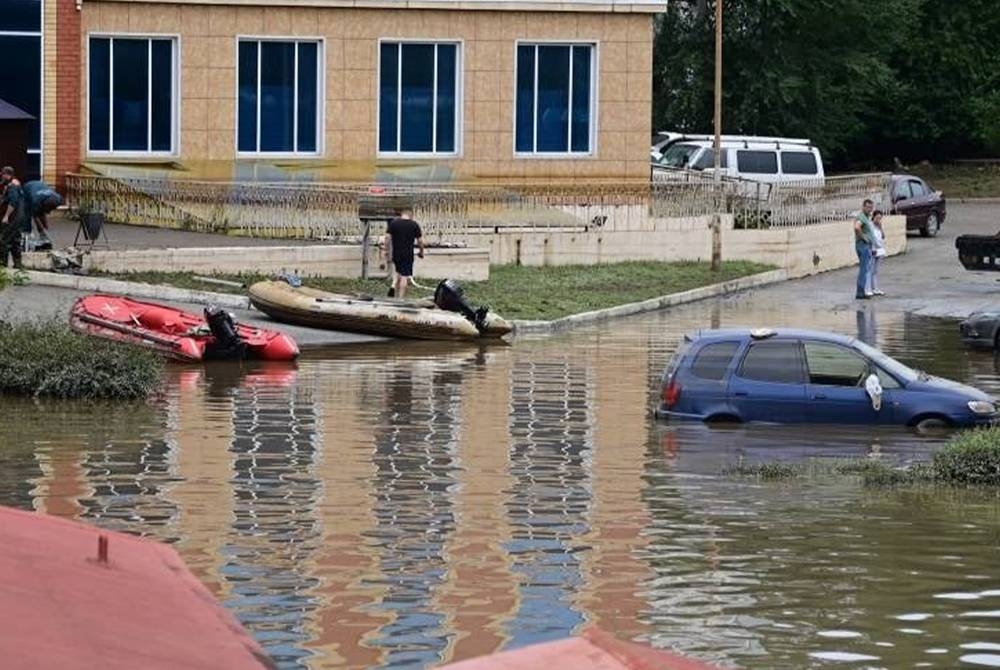 Bandar Ussuriysk di timur Rusia yang dilanda banjir. - Foto AFP