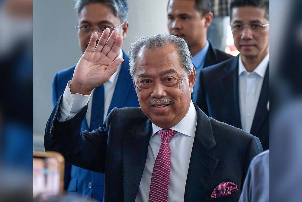 Mahkamah Tinggi pada Selasa melepas dan membebaskan bekas Perdana Menteri Tan Sri Muhyiddin Yassin daripada empat pertuduhan yang mendakwa beliau menggunakan kedudukannya untuk suapan berjumlah RM232.5 juta bagi Parti Pribumi Bersatu Malaysia (Bersatu).- Foto Bernama.