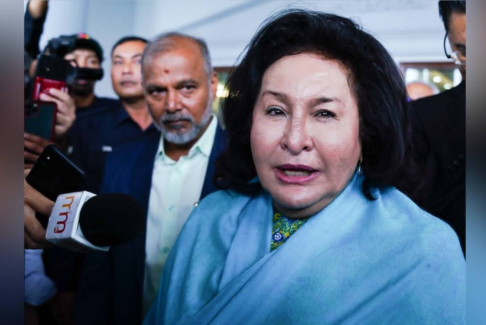 Permohonan buat kali keempat itu dibuat bagi membolehkan Rosmah melawat anak perempuannya di Singapura.