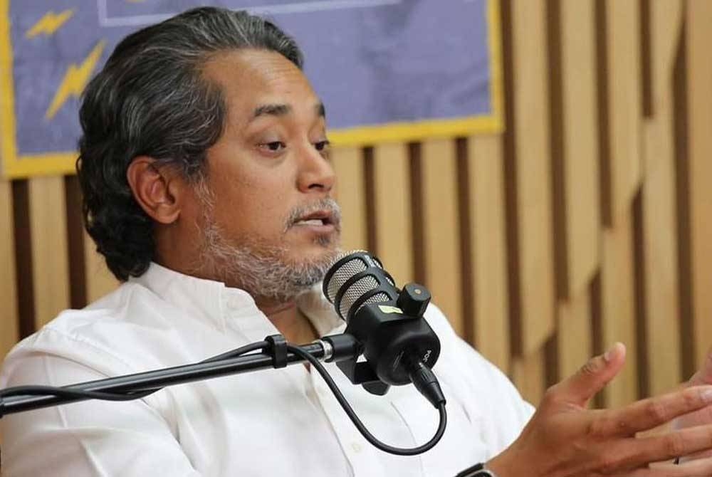 Khairy Jamaluddin dalam Program Podcast Keluar Sekejap bersama bekas Ketua Penerangan UMNO, Shahril Sufian Hamdan pada Isnin.