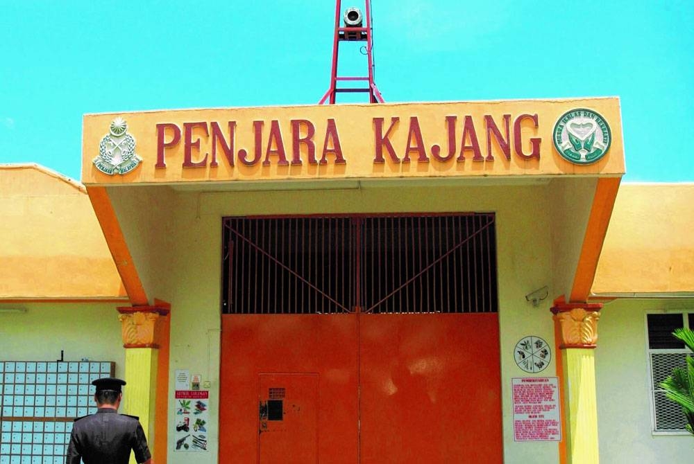 Jabatan Penjara Malaysia mengalu-alukan kerjasama daripada universiti tempatan dalam meningkatkan kesejahteraan penghuni melalui inisiatif program seperti pendidikan dan menaik taraf fasiliti untuk anak-anak penghuni. - Gambar hiasan