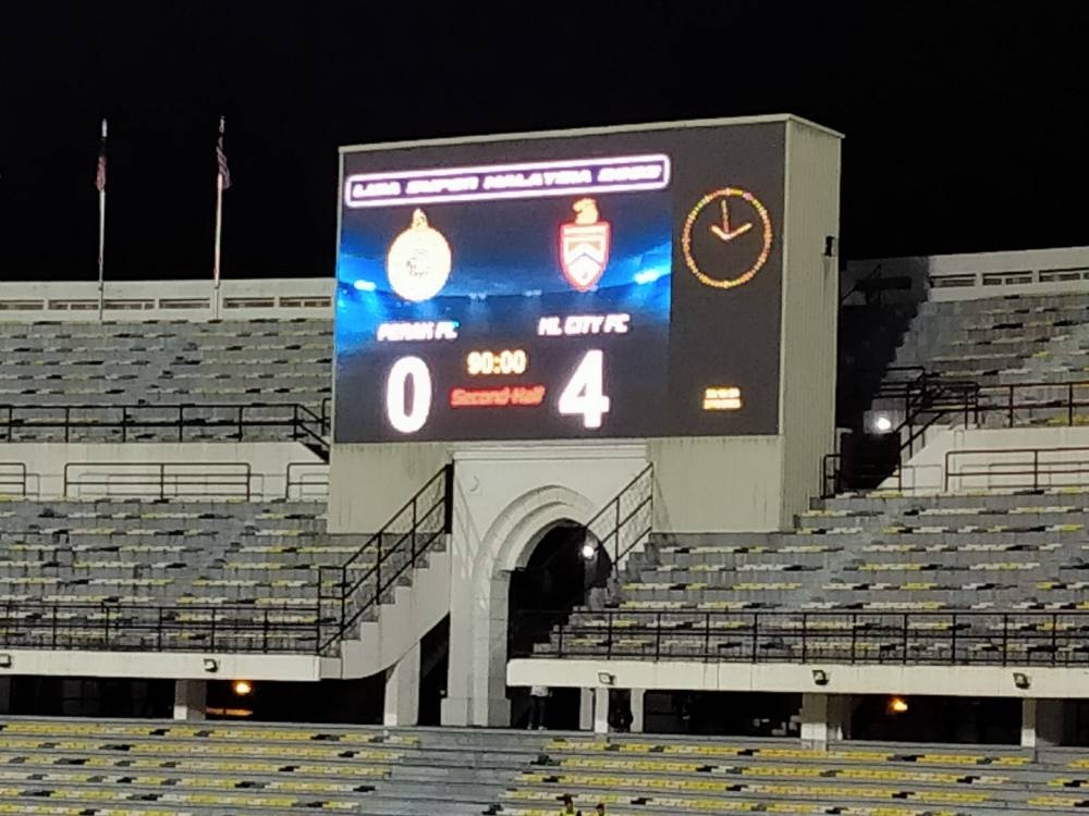 Keputusan penuh perlawanan Liga Super menyaksikan Perak FC tewas 0-4 kepada KL City FC di Stadium Perak di Ipoh pada Ahad.