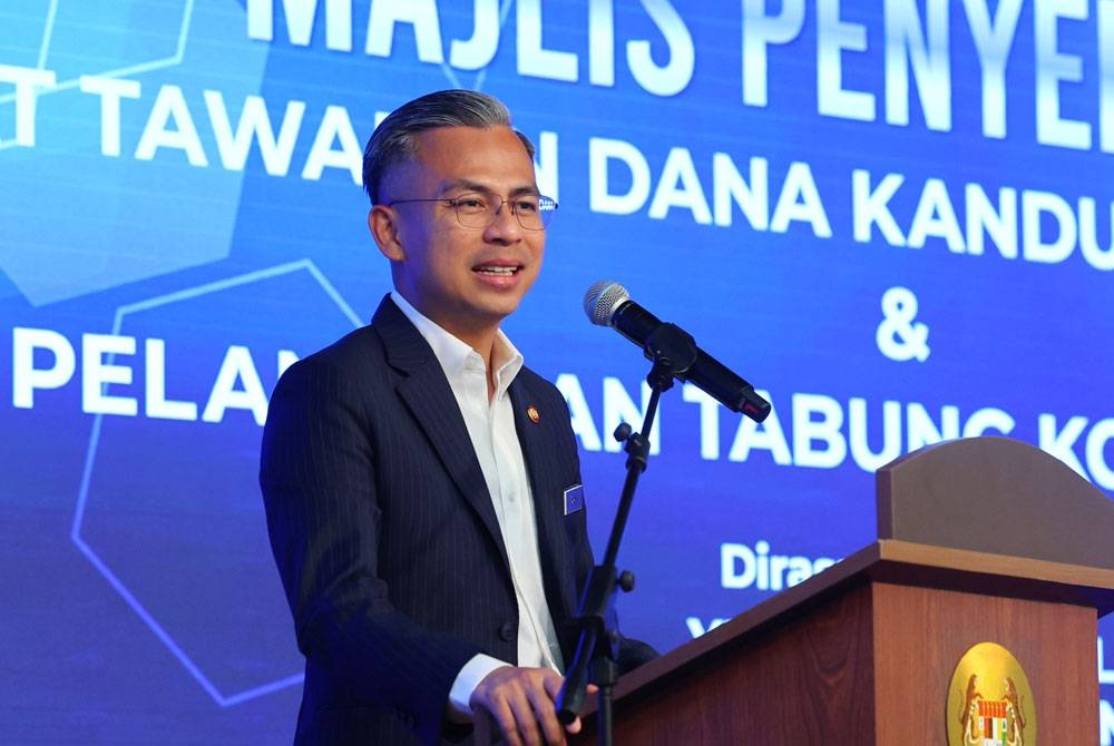 Fahmi berucap pada Majlis Penyerahan Surat Tawaran Dana Kandungan Digital (DKD) 2023 dan Pelancaran Tabung Komuniti Filem di kementeriannya hari ini. Foto Bernama