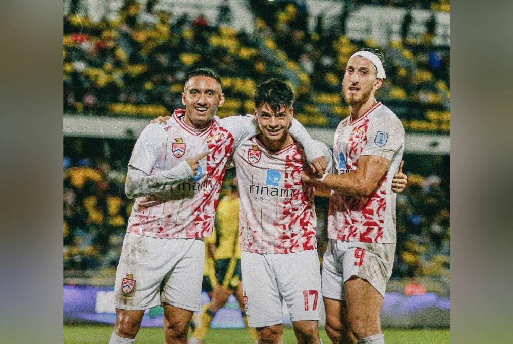 Sean Gan Giannelli antara penjaring gol Kuala Lumpur City ketika membelasah Perak, 4-0 di Ipoh. - Foto KL CITY FC