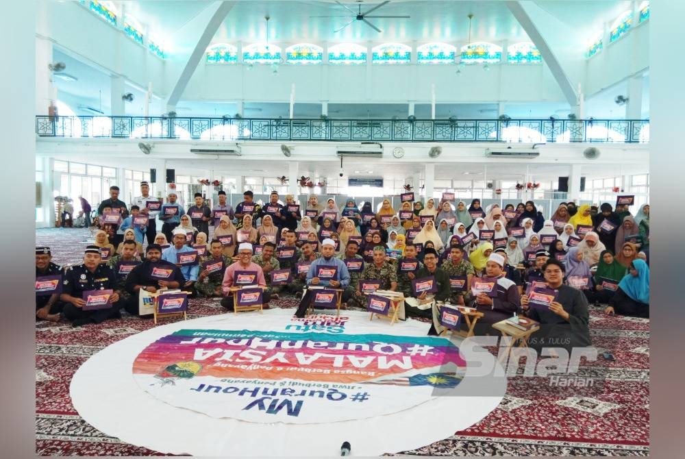 Antara yang menyertai program itu di Masjid Dato' Klana Petra Lela Mohd Yusof Sikamat, pada Rabu.