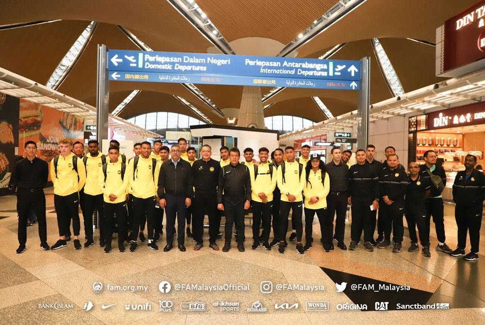 Skuad Harimau Muda berlepas ke Chonburi untuk menghadapi aksi Kelayakan Piala Asia B-23 2024. - Foto FAM