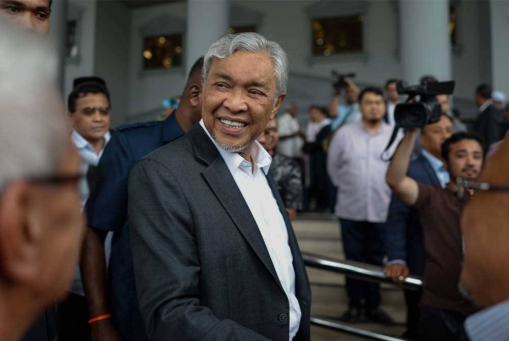 Ahmad Zahid dilepas tanpa dibebaskan oleh Mahkamah Tinggi di Kuala Lumpur pada Isnin. - Foto Bernama