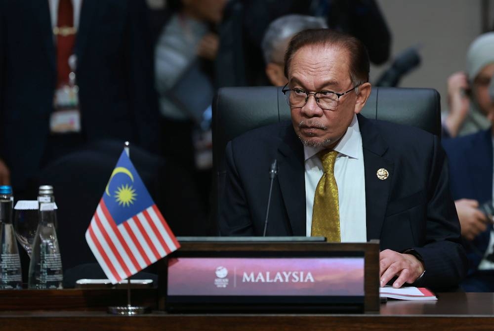 Anwar pada Sidang Kemuncak ASEAN-Republik Korea Selatan ke-24 di Pusat Konvensyen Jakarta (JCC) hari ini. Foto Bernama