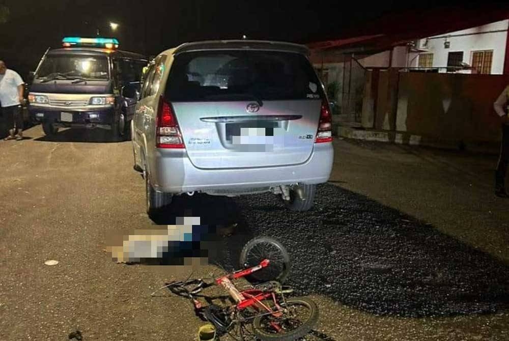 Mangsa disahkan meninggal dunia di tempat kejadian selepas basikal ditunggang dirempuh MPV dalam kemalangan di Lorong 14 Kampung Padang Jaya 2 pada Rabu.