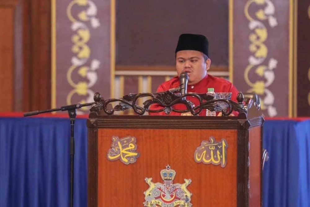 Muhammad Qayyim Nizar yang turut mengalunkan ayat-ayat suci al-Quran pada Majlis Amanat Menteri Besar Kelantan di Kota Bharu. Foto: FB Datuk Mohd Nassuruddin Daud