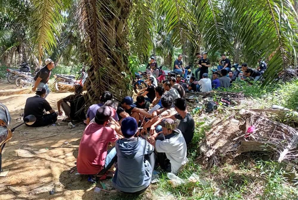 Sebahagian yang ditahan dalam Ops Hawk yang diadakan sepanjang tiga hari pada 5 hingga 9 September lalu. Foto: PDRM Pahang)