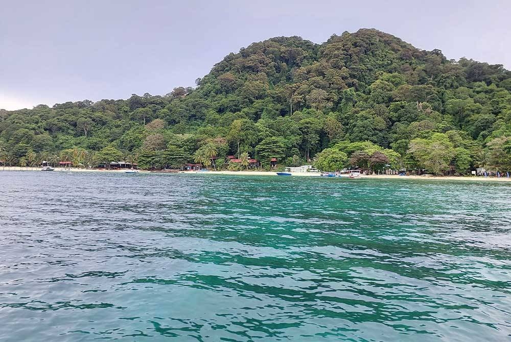 Keindahan Pulau Tenggol yabg terletak di daerah Dungun.