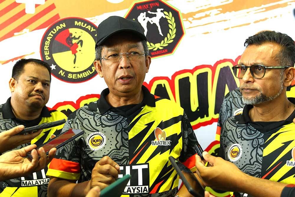 Jalaluddin (tengah) ketika ditemui pada Program Jelajah Fit Malaysia peringkat Negeri Sembilan 2023.