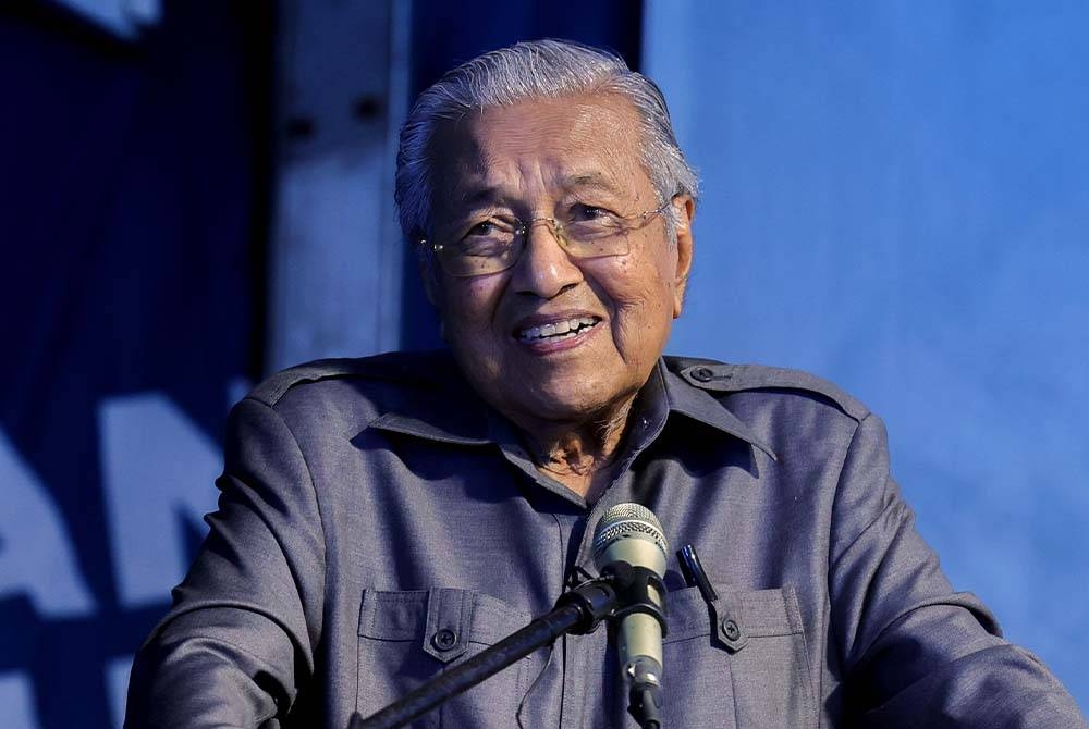 Dr Mahathir. - Foto Bernama.