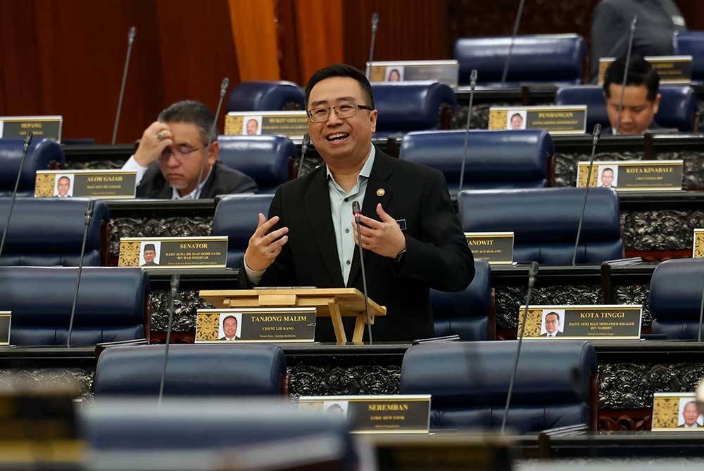 Lih Kang ketika sesi perbahasan usul Kajian Separuh Penggal Rancangan Malaysia ke-12 (KSP RMK12) di Dewan Rakyat, pada Selasa. - Foto Bernama