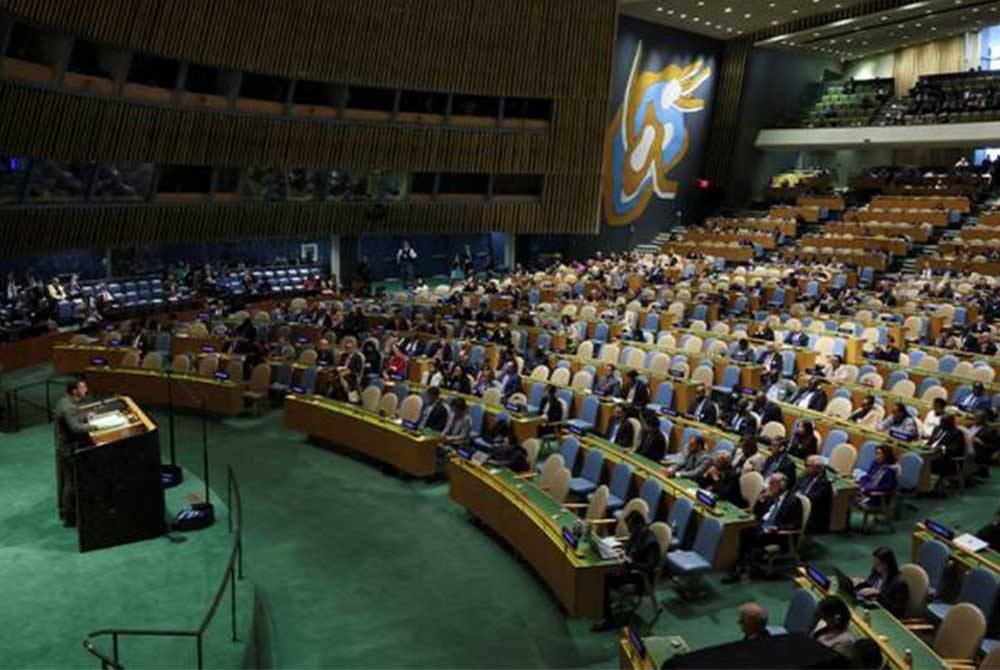 Perhimpunan tahunan itu menyaksikan kembalinya Presiden Volodymyr Zelenskyy yang konflik negaranya dengan Rusia masih merupakan satu daripada isu yang dibincangkan di UNGA. - Foto REUTERS