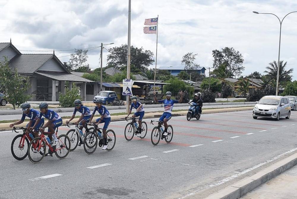 Barisan pelumba skuad kebangsaan Malaysia menjalani latihan di Kuala Terengganu sebagai persiapan akhir menjelang Peringkat 1 LTdL 2023 pada Sabtu.