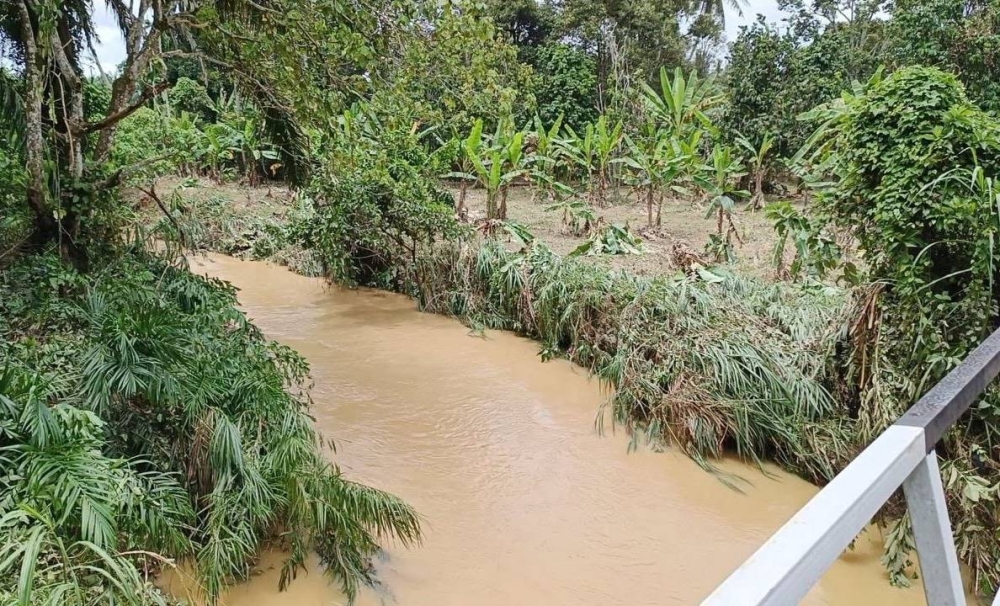 Keadaan banjir kilat di Mukim Tawar dilaporkan kembali pulih pada Jumaat.