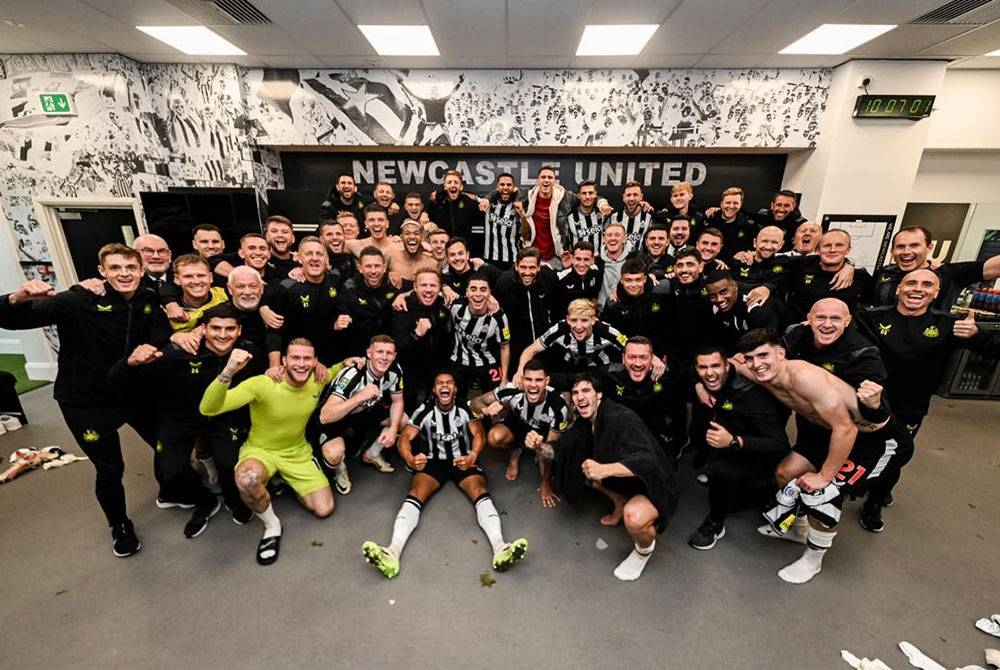 Newcastle United menyingkirkan Manchester City daripada saingan pusingan ketiga Piala Liga di St James&#039; Park pada Khamis. - Foto: Agensi