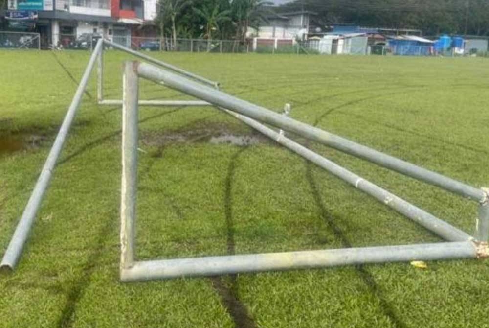 Seorang murid berusia 11 tahun meninggal dunia selepas ditimpa besi palang gol ketika aktiviti kokurikulum. Gambar hiasan.