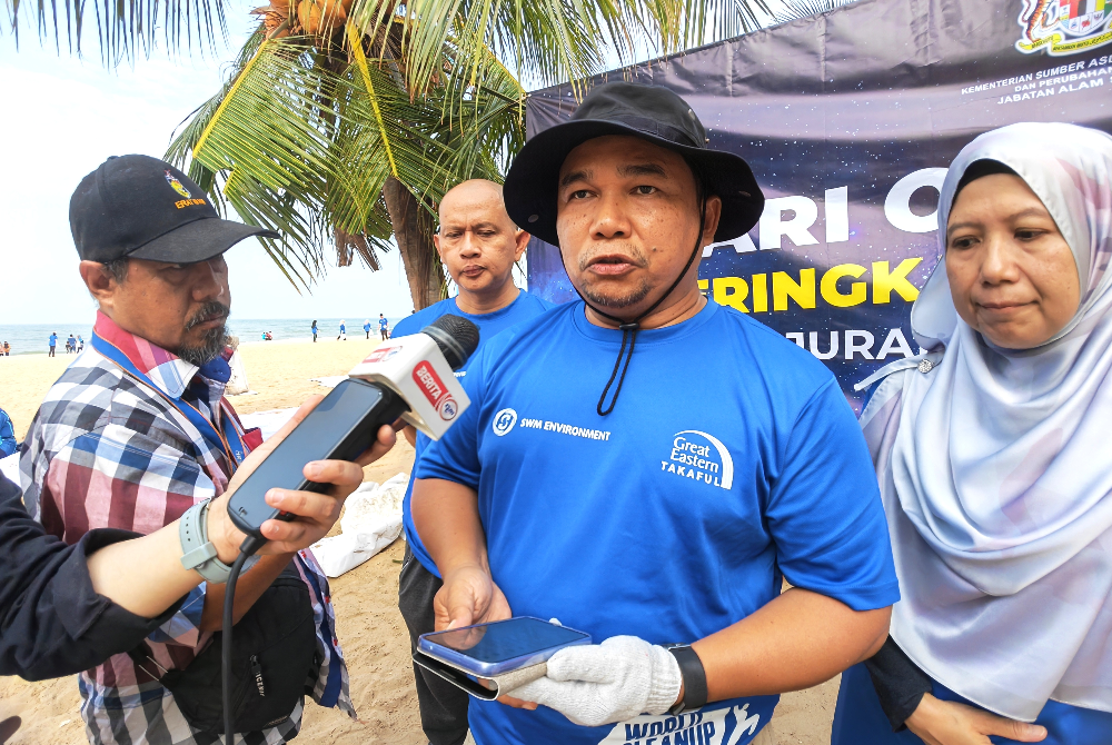 Hamzah ketika ditemui pada program Clean Up Day 2023 dan Sambutan Hari Ozon Sedunia peringkat Negeri Sembilan di Pantai Saujana di sini pada Sabtu.