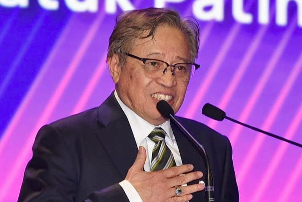 Tan Sri Abang Johari Tun Openg 