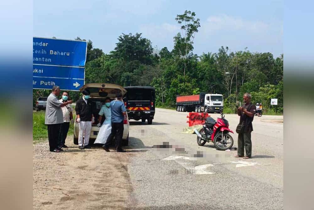 Seorang pesara Jabatan Pendaftaran Negara (JPN) maut selepas motosikal yang ditungganginya terbabit dalam kemalangan dengan sebuah lori tanker di Kilometer 63 Jalan Jerangau -Jabor arah Kuantan.