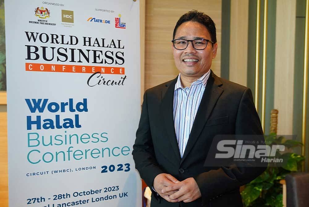 Khairul Azwan ketika sesi temu mesra bagi Persidangan Perniagaan Halal Dunia 2023 (WHBC Circuit 2023) London di sebuah kafe pada Isnin. - Foto Sinar Harian/MOHD HALIM ABDUL WAHID