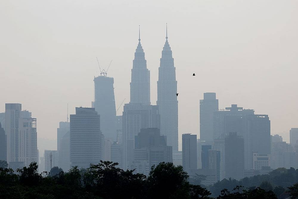 Cheras di ibu negara kekal sebagai kawasan paling terjejas dengan bacaan IPU 154. - Foto Bernama