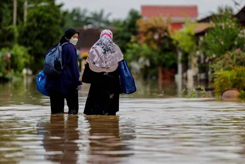 Sebanyak 2,594 kawasan di seluruh negara dikenal pasti berisiko berlakunya banjir pada musim tengkujuh kali ini.