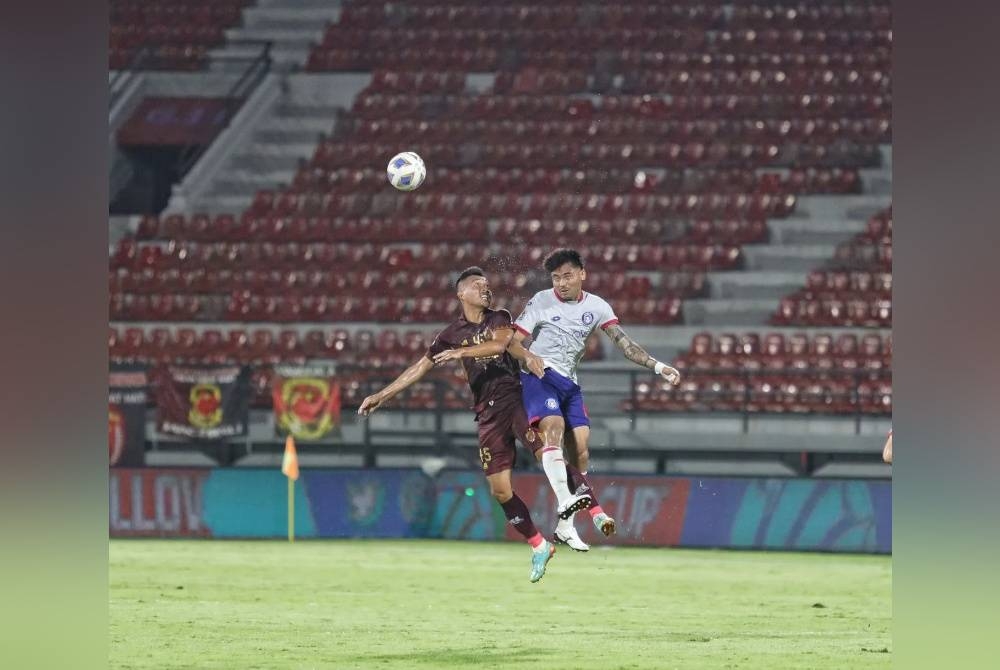 Saddil (kanan) tampil cemerlang dengan tiga bantuan jaringan dalam kemenangan besar Sabah FC. - Foto FB PSM MAKASSAR.