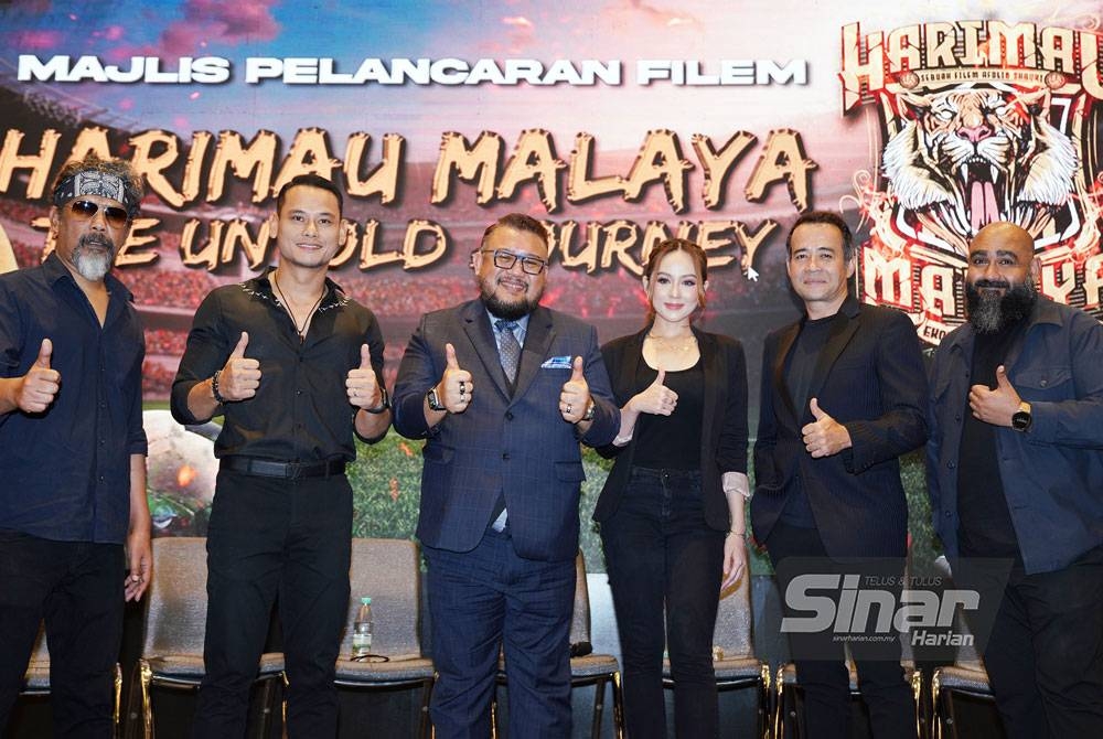 Afdlin bersama barisan pelakon utama Harimau Malaya: The Untold Journey. - Foto Sinar Harian/Rosli Talib