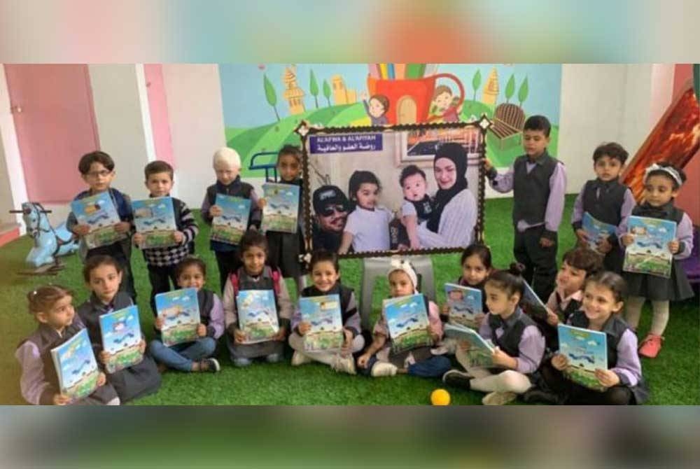 Antara murid di Sekolah Afwa Al Afiyah, Gaza