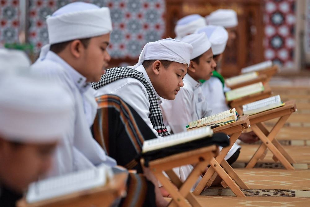 Kerajaan akan melaksanakan Program Pra Tahfiz Kemas dengan peruntukan RM20 juta, bagi memperkasakan penghayatan pendidikan Islam dan ilmu al-Quran sejak awal usia. - Gambar hiasan