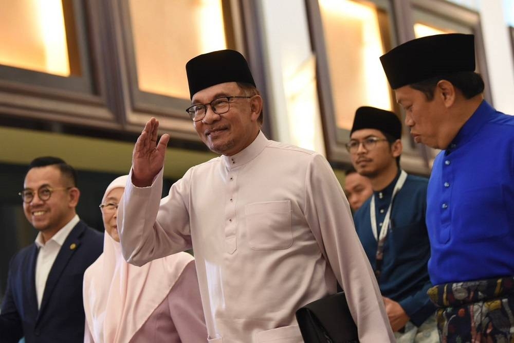 Anwar membentangkan Bajet 2024 pada Jumaat.