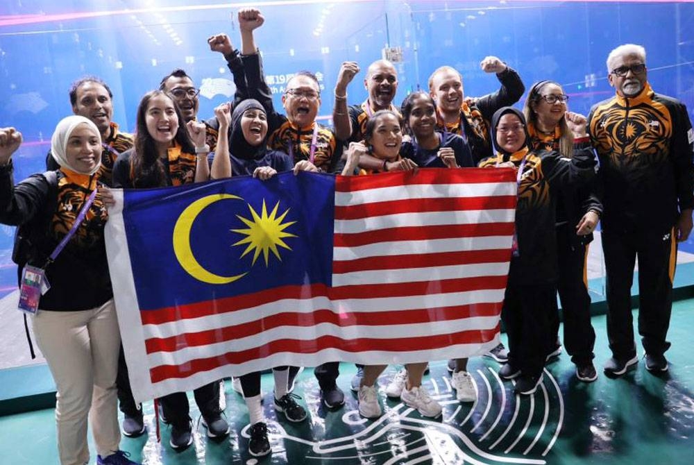 Skuad skuasy tampil cemerlang apabila membawa pulang tiga pingat emas pada Sukan Asia Hangzhou 2022.