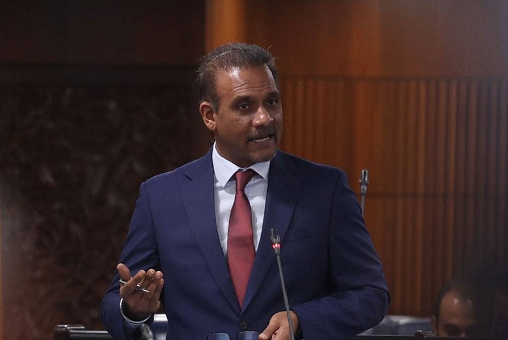 Ramkarpal ketika sesi Pertanyaan-Pertanyaan Bagi Jawab Lisan di Dewan Rakyat pada Rabu. - Foto Bernama