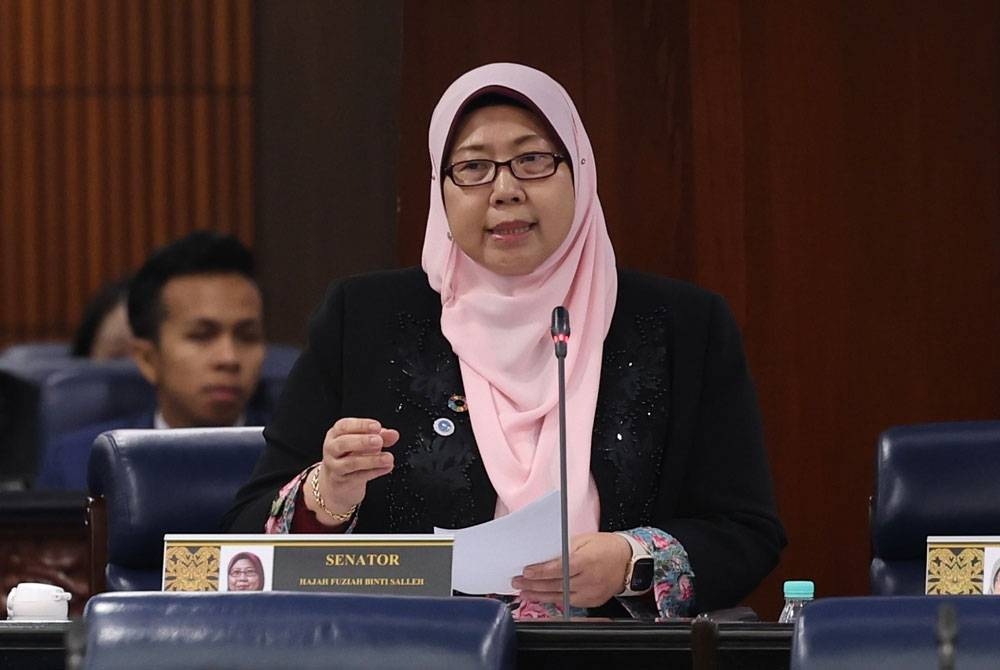 Fuziah ketika sesi Pertanyaan-Pertanyaan Bagi Jawab Lisan di Dewan Rakyat, pada Rabu. - Foto Bernama