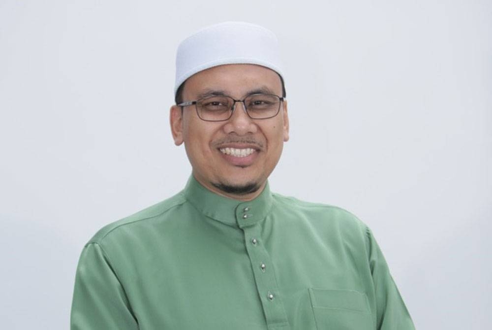 Afnan Hamimi merupakan anak kepada mantan Imam Besar Masjid Negara, Datuk Taib Azamudden Mohd Taib.