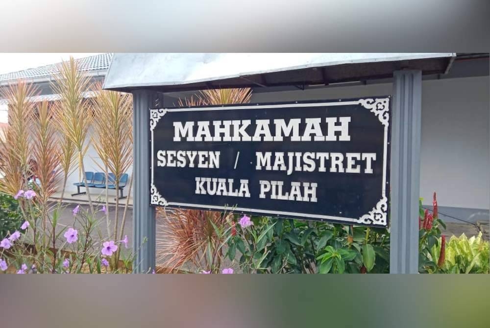 Seorang lelaki didenda RM3,000 oleh Mahkamah Majistret di sini pada Rabu selepas mengaku bersalah atas pertuduhan menceroboh tanah milik individu lain di Rembau, bulan lalu. - Gambar hiasan