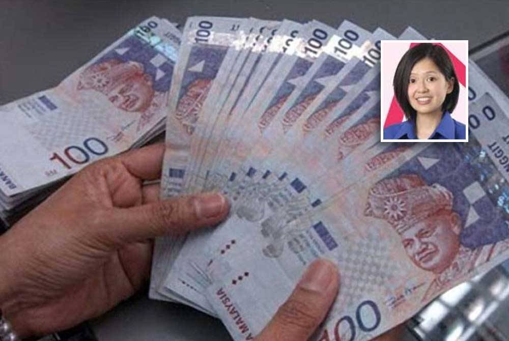 Kerajaan diminta mencari penyelesaian segera bagi menangani prestasi ringgit merosot ketika ini dan peningkatan inflasi yang membebankan rakyat. -Gambar hiasan (Gambar kecil: Yee Fung)