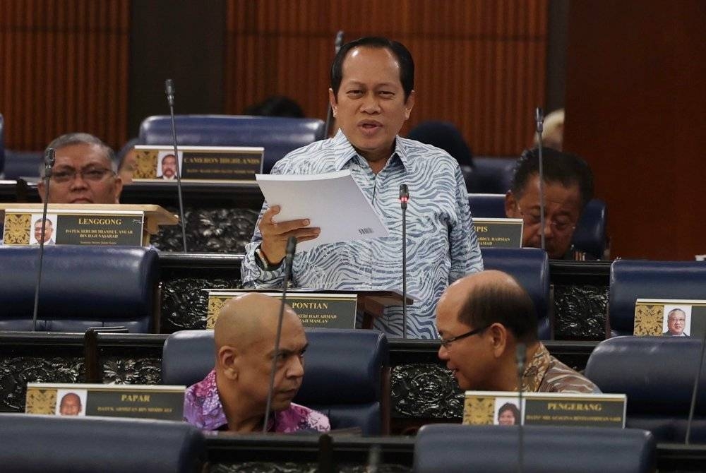 Ahmad ketika menghadiri Persidangan Dewan Rakyat di Bangunan Parlimen pada Khamis. - Foto Bernama