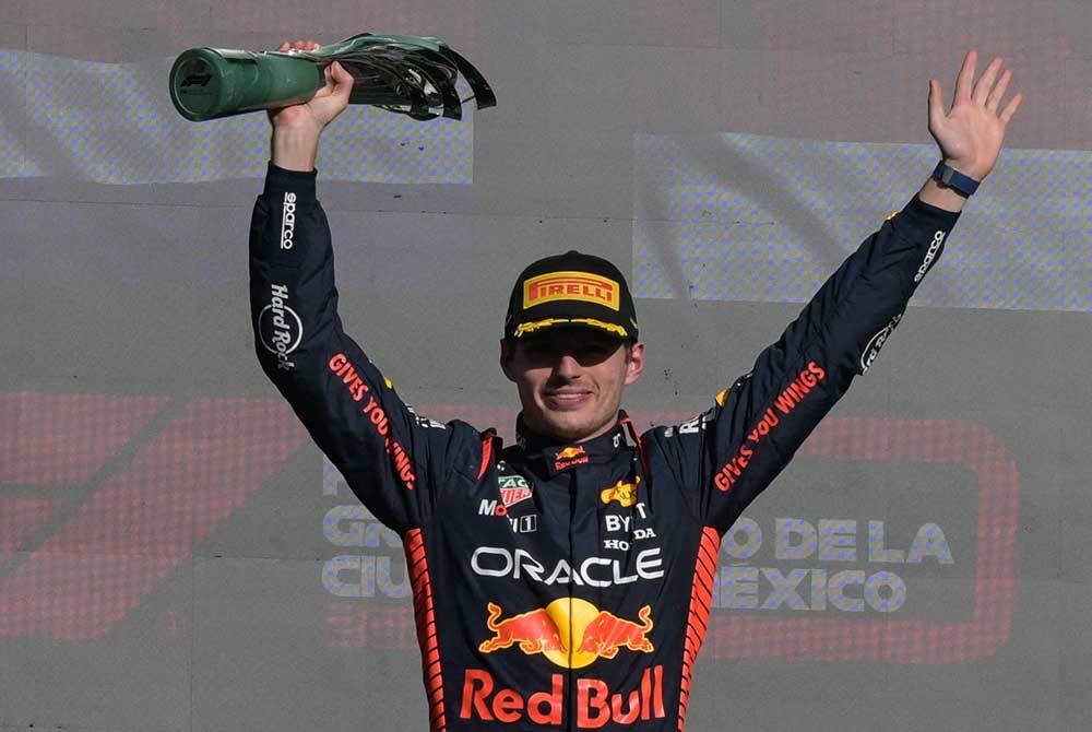 Verstappen meraikan kejayaan muncul juara GP Mexico awal pagi Isnin. Foto AFP