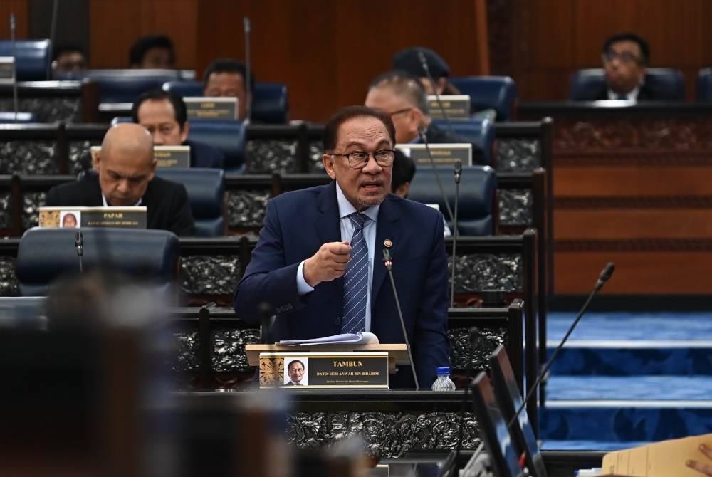 Anwar ketika sesi Pertanyaan-pertanyaan Perdana Menteri di Dewan Rakyat pada Selasa. - Foto Jabatan Penerangan Malaysia