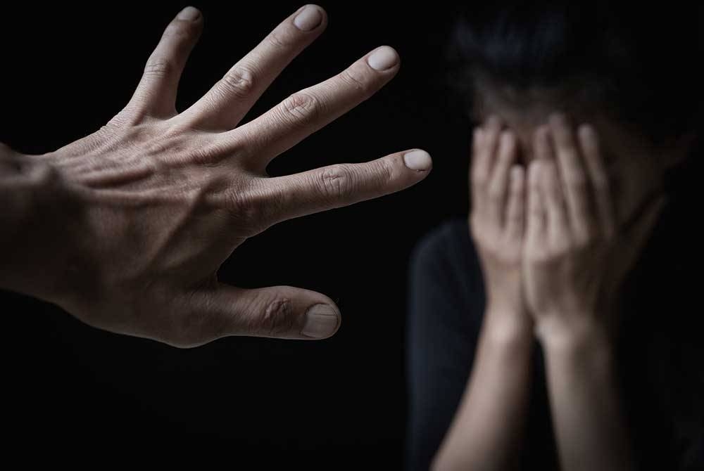 Jenayah seksual boleh menyebabkan mangsa trauma dan menderita seumur hidup. - Foto hiasan/123RF