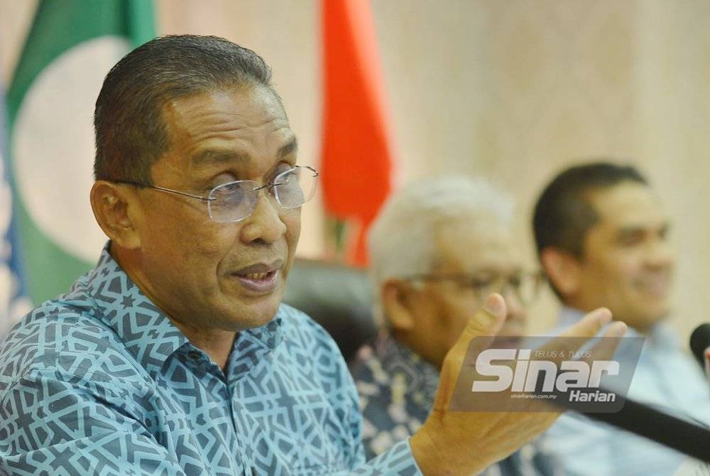 Takiyuddin ketika bercakap pada sidang media di Ibu Pejabat PN di Sri Hartamas pada Jumaat. - Foto Sinar Harian/ASRIL ASWANDI SHUKOR