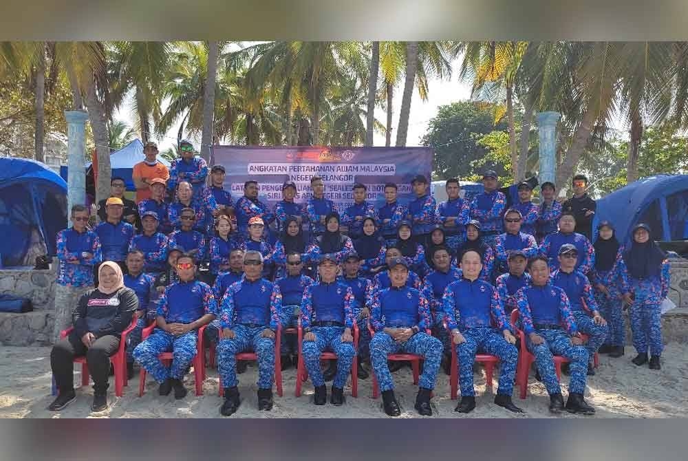 APM Selangor mengadakan Program Latihan Bot Ringan di Port Dickson, Negeri Sembilan selama tiga hari bermula 1 November bagi persediaan menghadapi monsun timur laut.